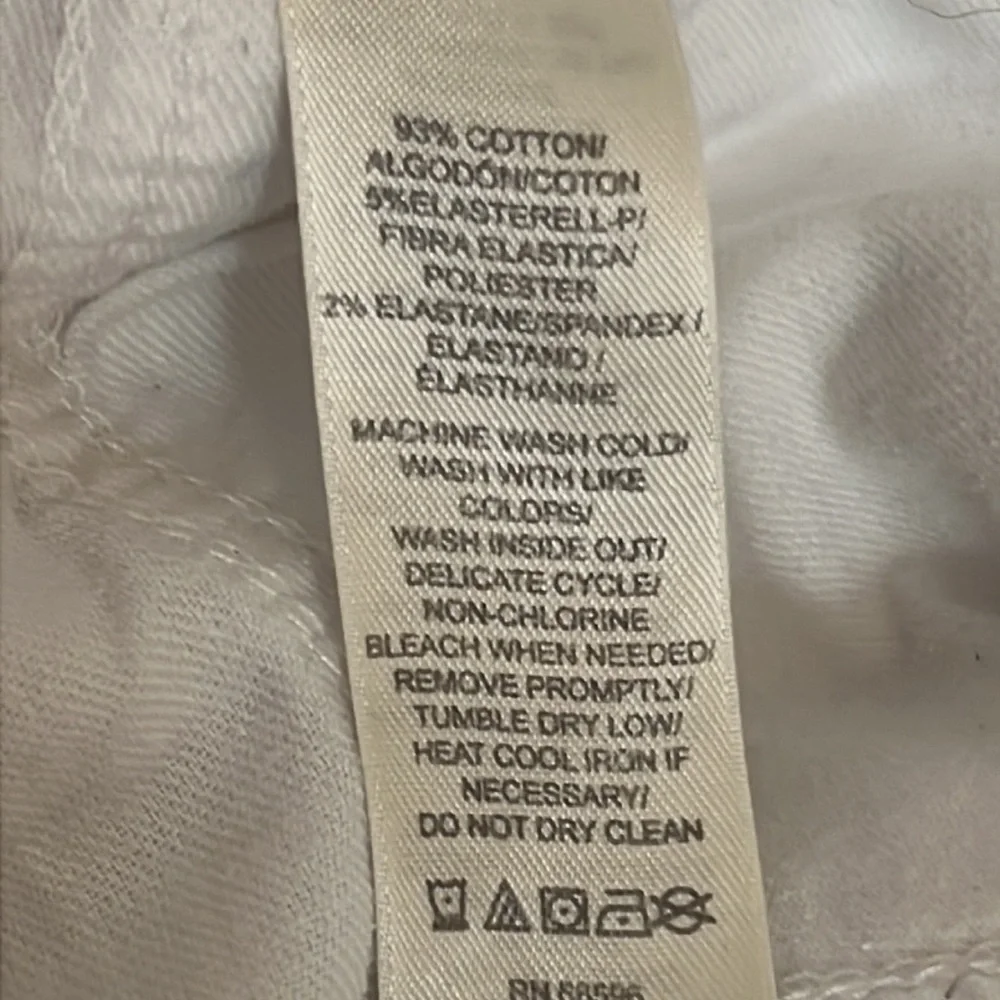 DKNY JEANS BLEECKER BOYFRIEND WHITE SHORTS SIZE 10P
